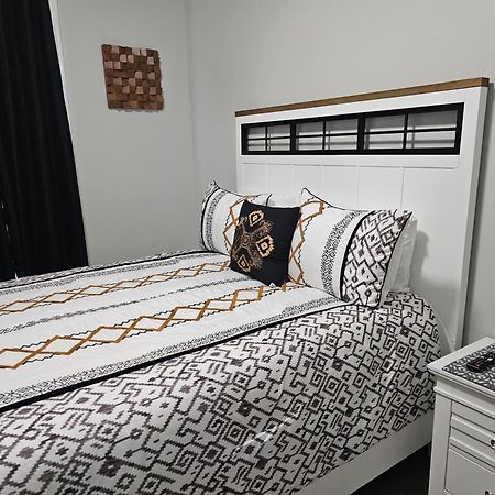 Room For Rent In Apartment Hartford Kültér fotó