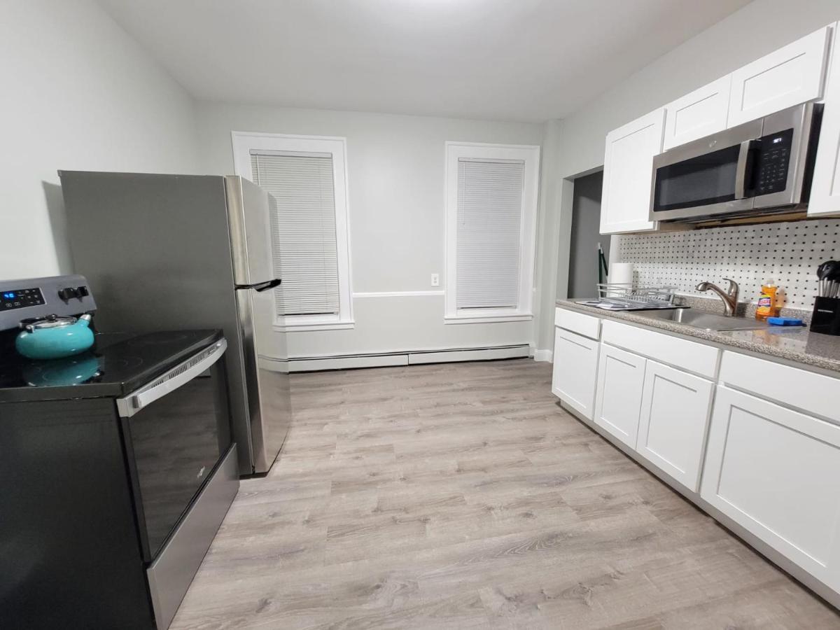 Room For Rent In Apartment Hartford Kültér fotó