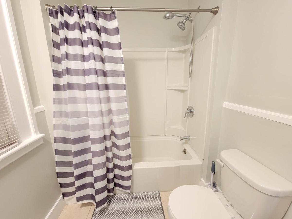 Room For Rent In Apartment Hartford Kültér fotó